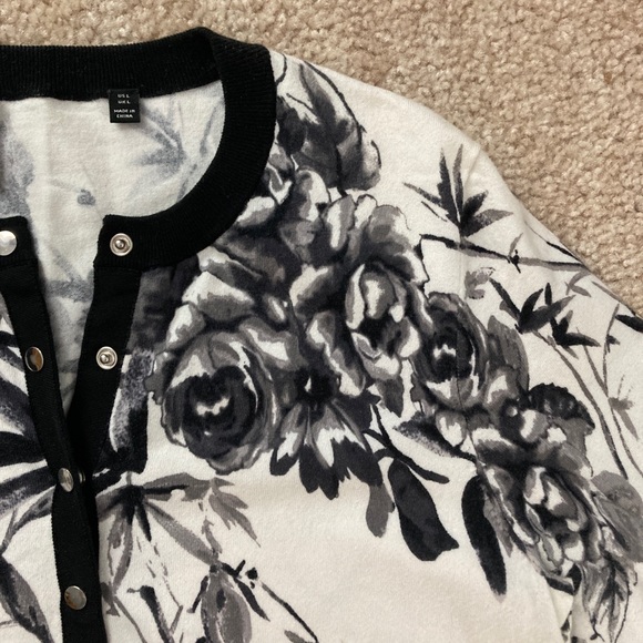 Carlisle Cardigan - Women’s Size L - Picture 4 of 8